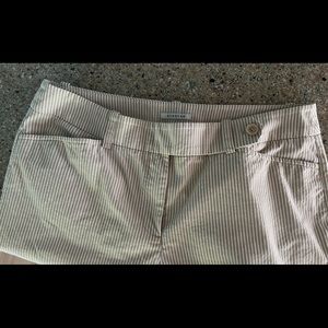 Womens Jones New York stretch sport pants. Tan and white stripe. Size 14